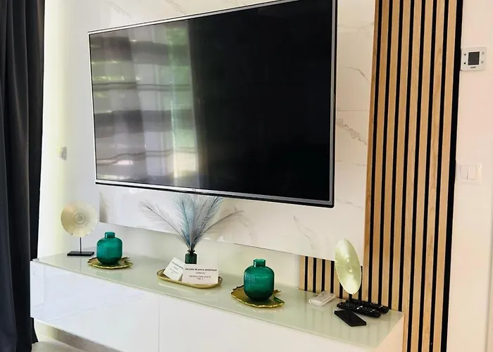 Paloma Blanca Apartment Gardony